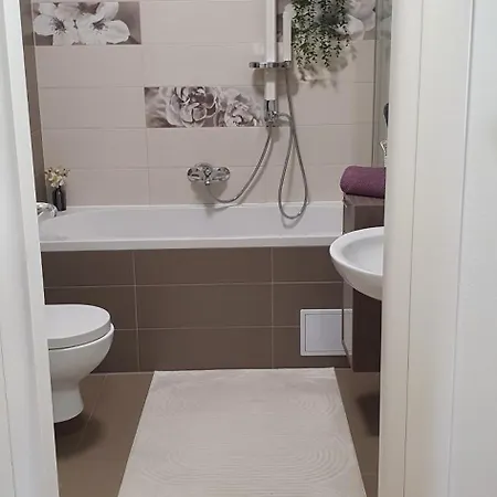 Jass Next To Mall Of * Split