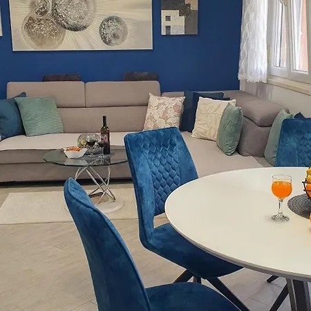 Jass Next To Mall Of Apartament