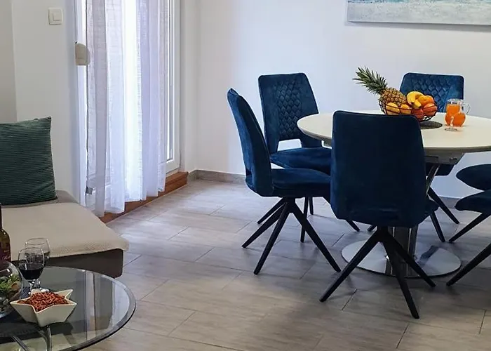 Jass Next To Mall Of 斯普利特