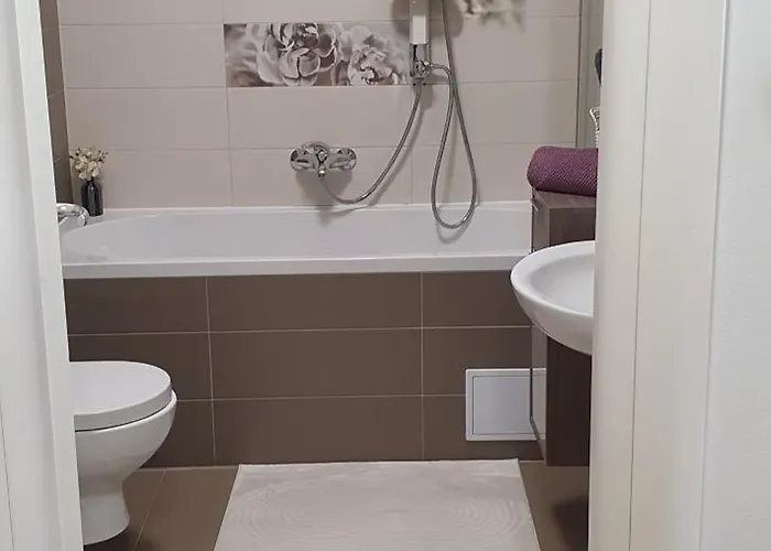 Jass Next To Mall Of * 斯普利特