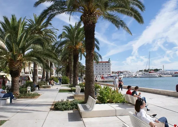 Jass Next To Mall Of * 斯普利特