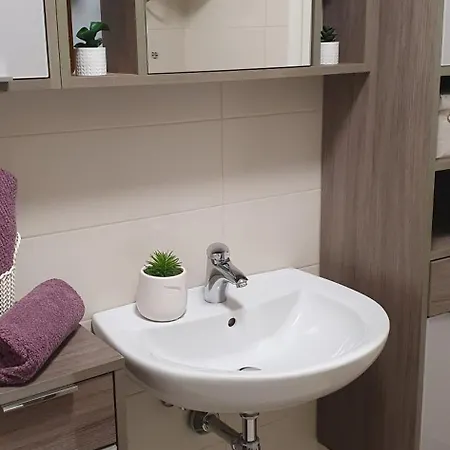 Апартаменты Jass Next To Mall Of Сплит